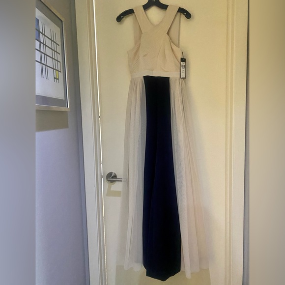 nwt bcbgmaxazaria tulle maxi gown with jumpsuit xxs in almond blossom - Picture 3 of 5